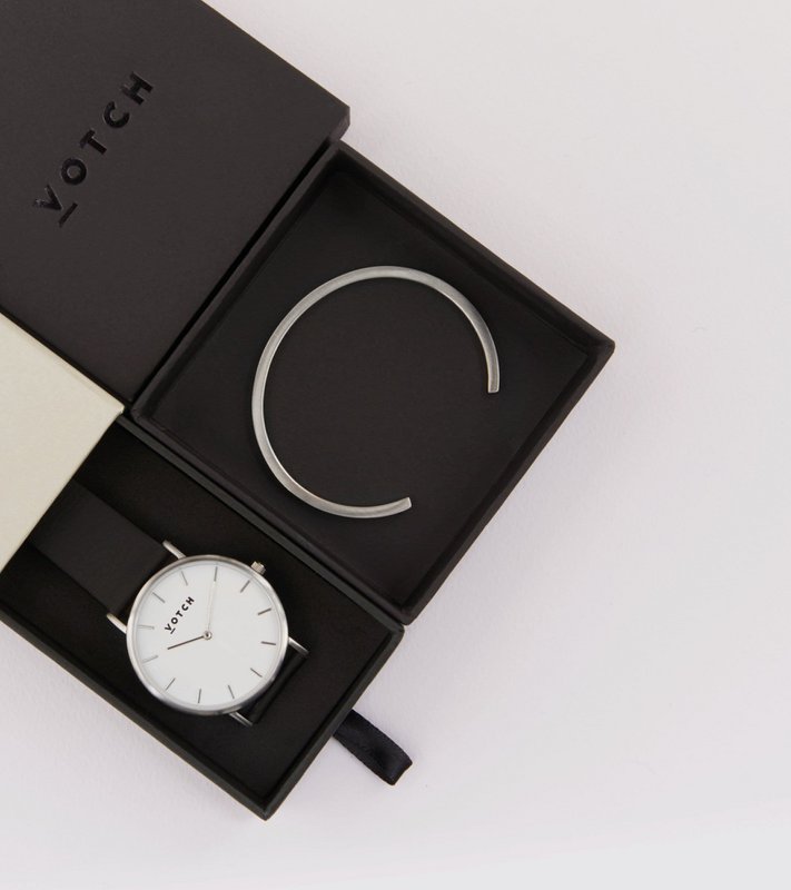 Bracciale in argento con orologio classico argento e nero