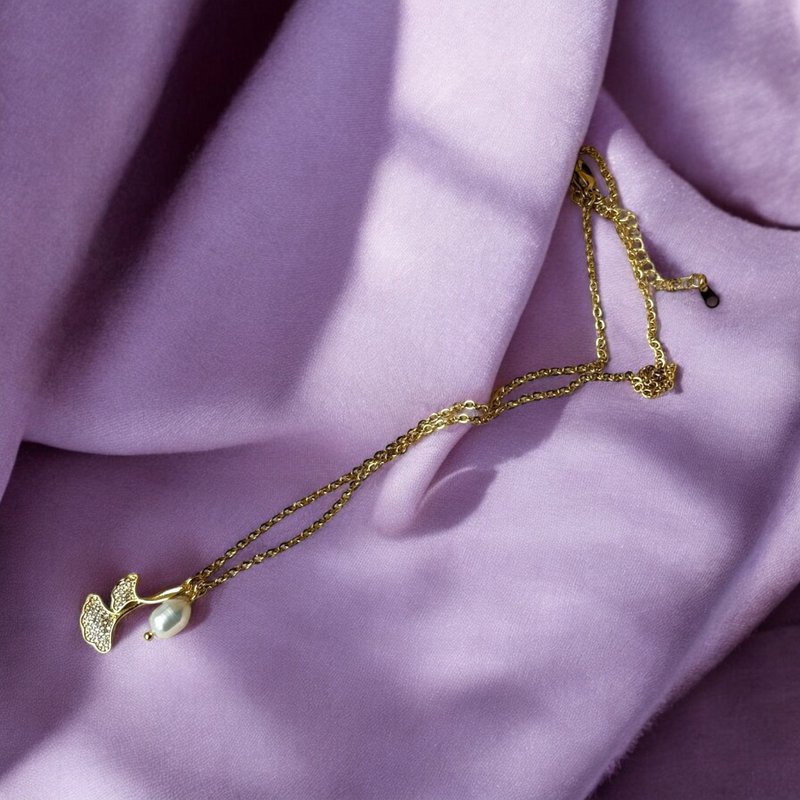 Ginkgo Pearl Drop – Ginkgo Leaf Halskæde med perle