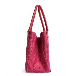 LOLA – Sac en cuir italien embossé python – Fuchsia