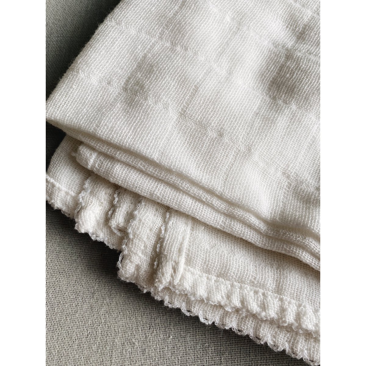 Mousseline met gehaakte bies - Witte bies