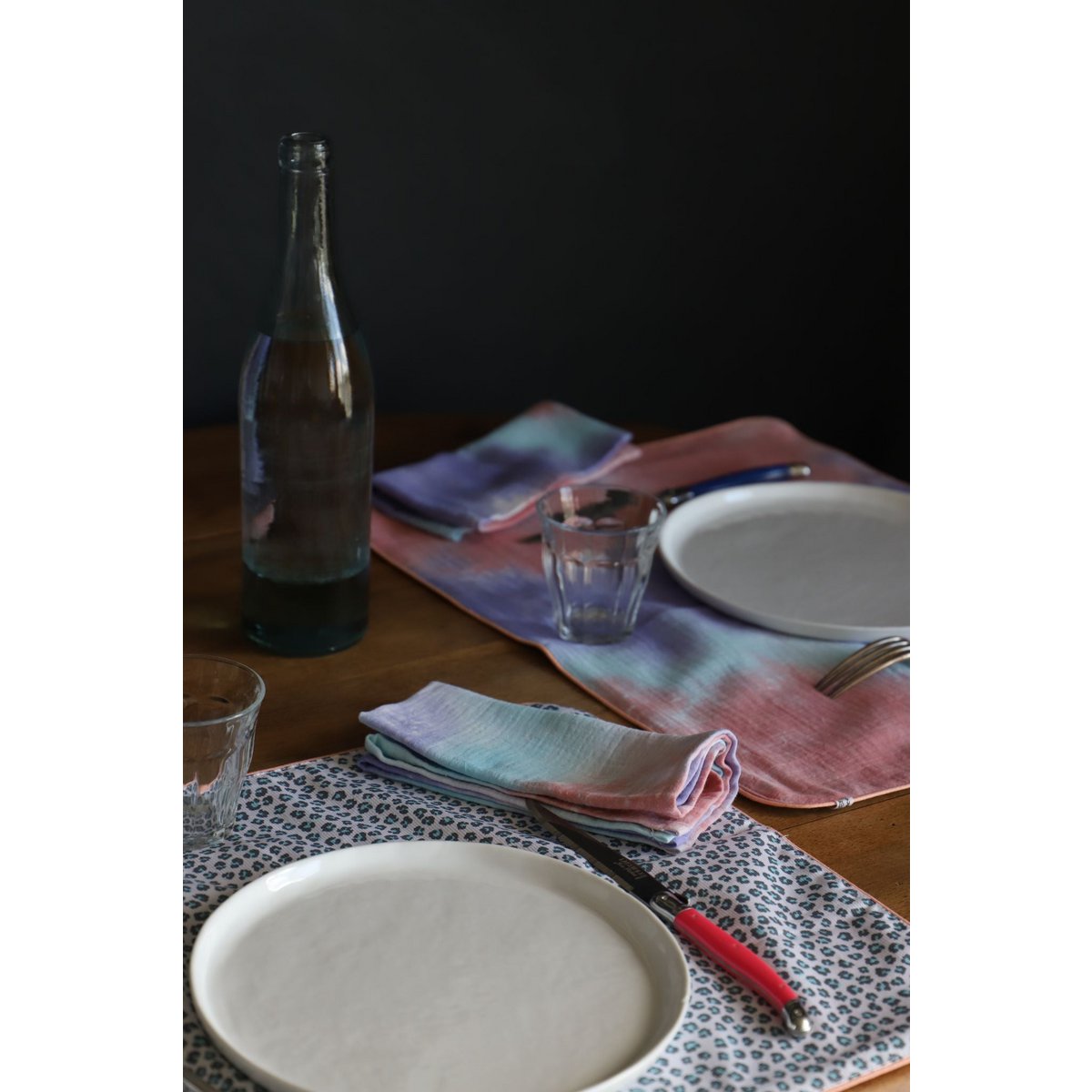 Omkeerbare placemat Graou turquoise patroon en paarse tie-dye - Graou Bleu - Set van 2