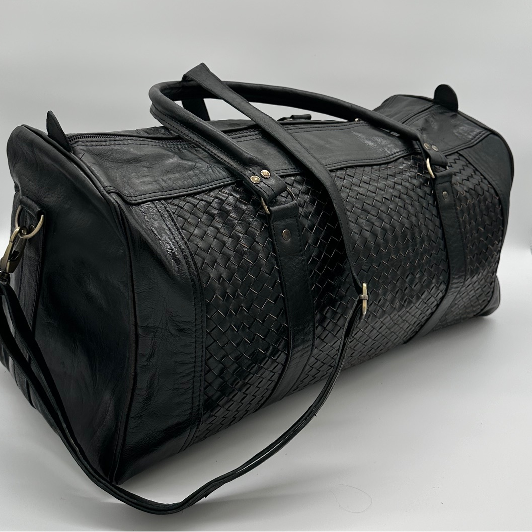 Classy Wonder Black-handmade lederen reistas