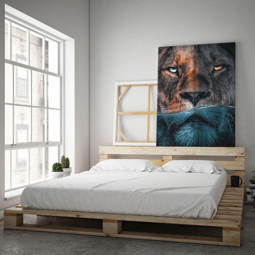 Underwater Lion - canvas picture with frame "silver"