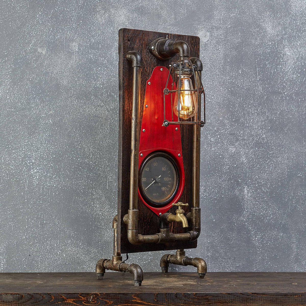 Lampe en bois boules de feu