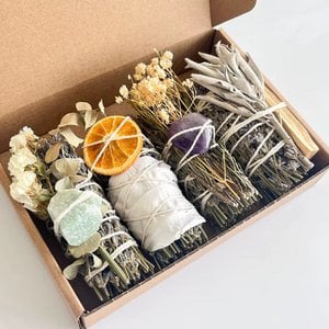 Lavender Incense Set with Crystals, Sage & Palo Santo - Relaxation & Meditation | Healing stones