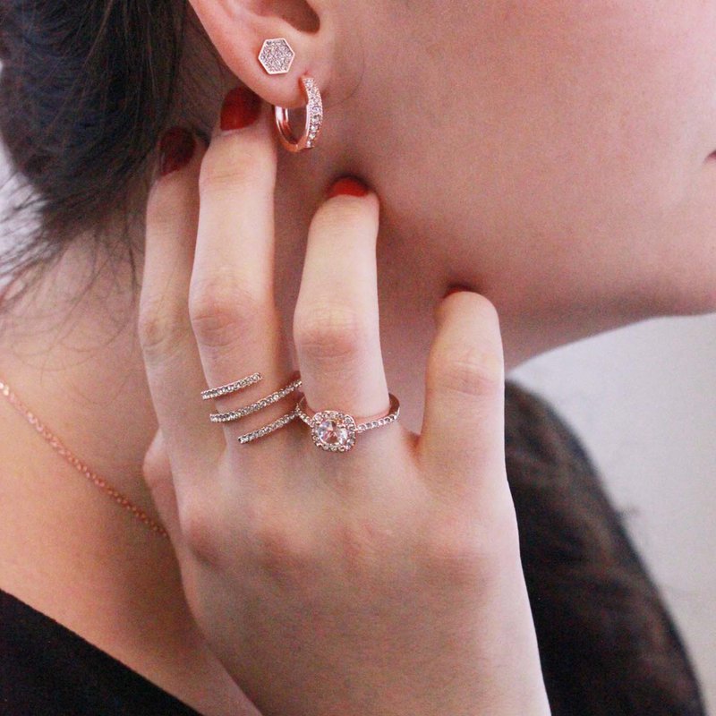 Zeshoekige oorbellen - rosé goud en kristal