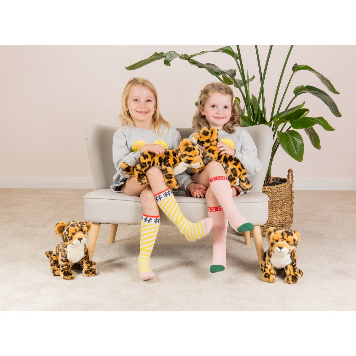 Leopard sitting 27 cm - plush toy - soft toy