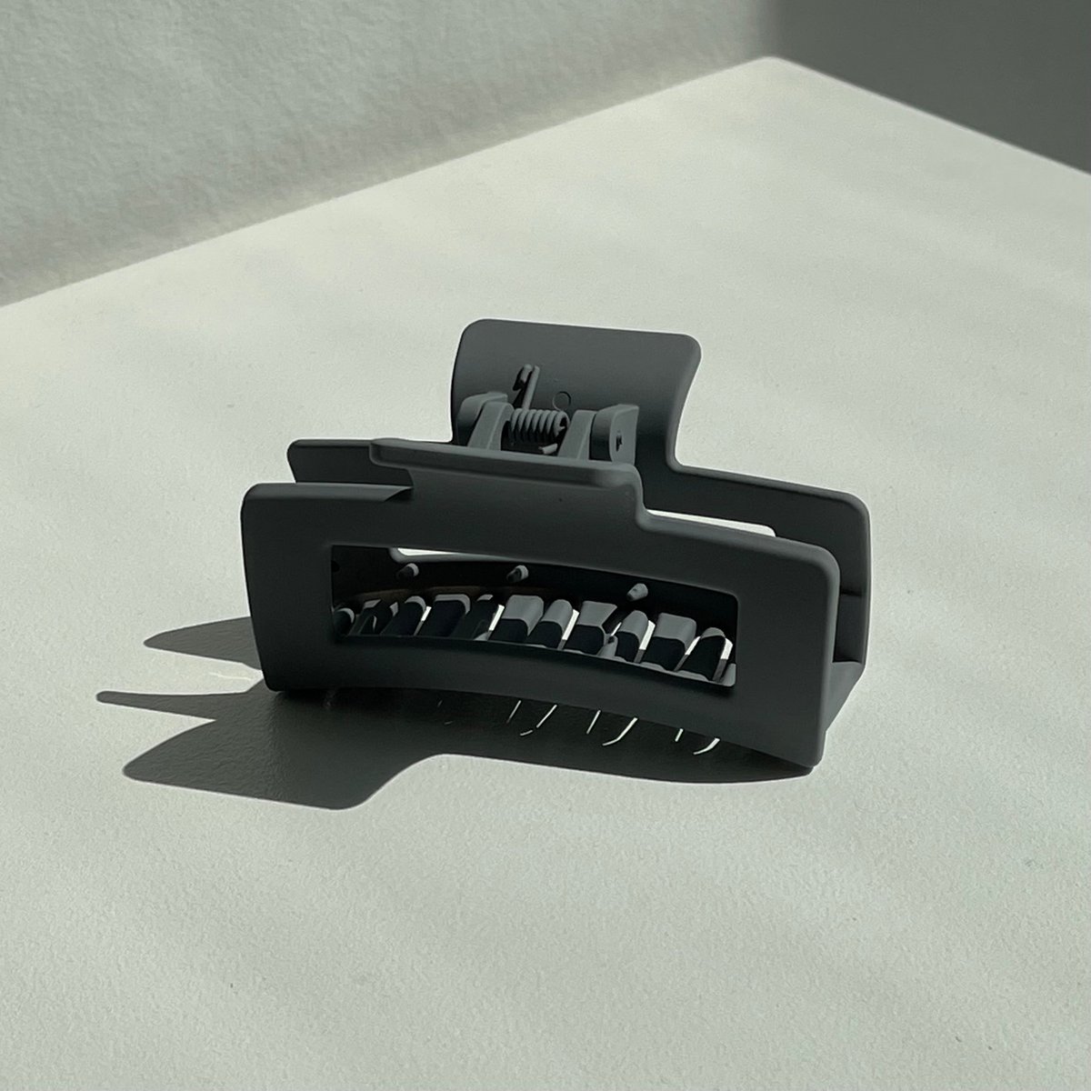 YOSMO Medium Hair Clip – Premium Cellulose Acetate – Durable & Strong Grip