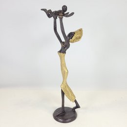 Scultura in bronzo "Baby in the air" di Soré | diverse dimensioni e colori