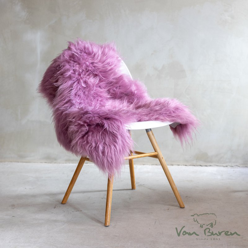 Donker roze