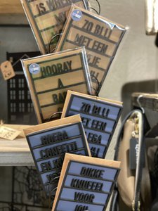 Houten ansichtkaarten incl. envelop (50 verschillende soorten)
