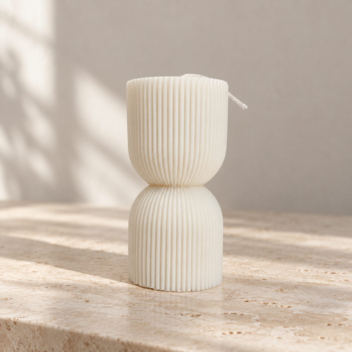 Hourglass M kaars | koolzaadwas