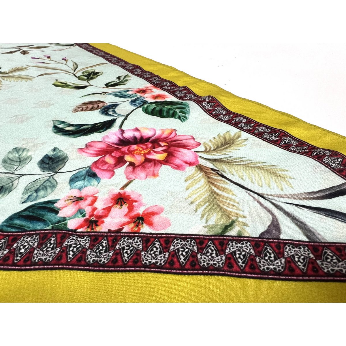Adrienne Schal 20.5x172cm / 100%SILK