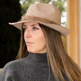 FELT HAT - mohair ribbon, unstitched edge