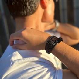 Leather bracelet "Wrap"
