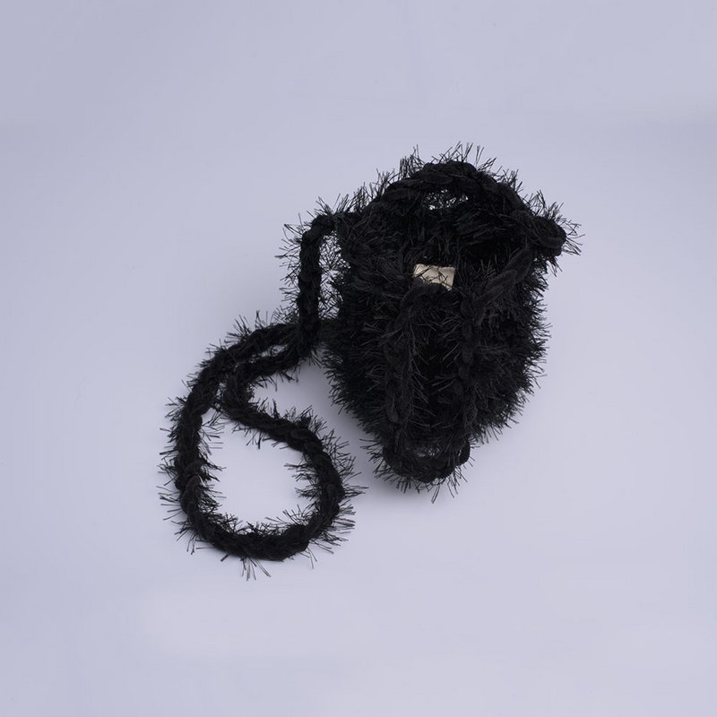 “Elise fluffy” crochet phone pouch black