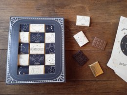 ASTROLOGY CHOCOLATES -BLACK- PHOTO FRAME PACKAGING © + CARD