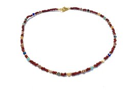 Halskette burgunderrot mit Edelsteinen und Swarovski