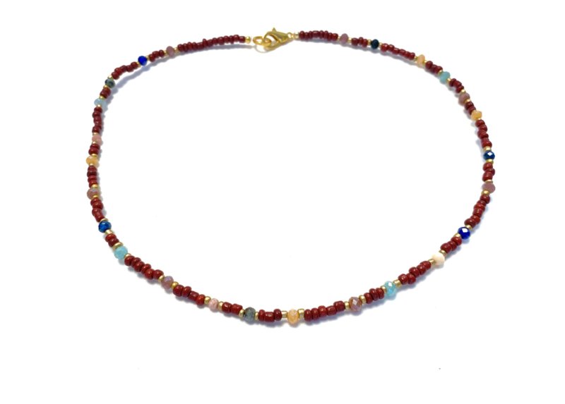 Halskette burgunderrot mit Edelsteinen und Swarovski