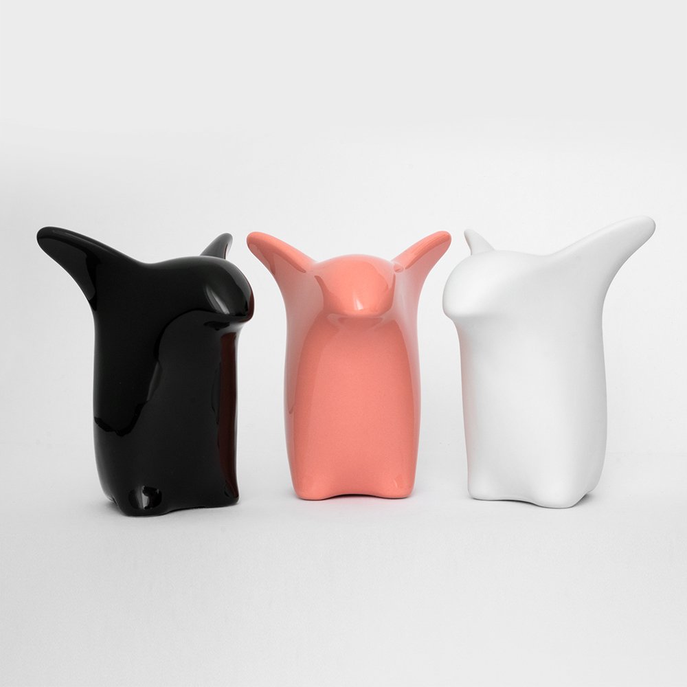 Ciekawy Pingwin | Porcelanowa figurka dekoracyjna nocna czarna