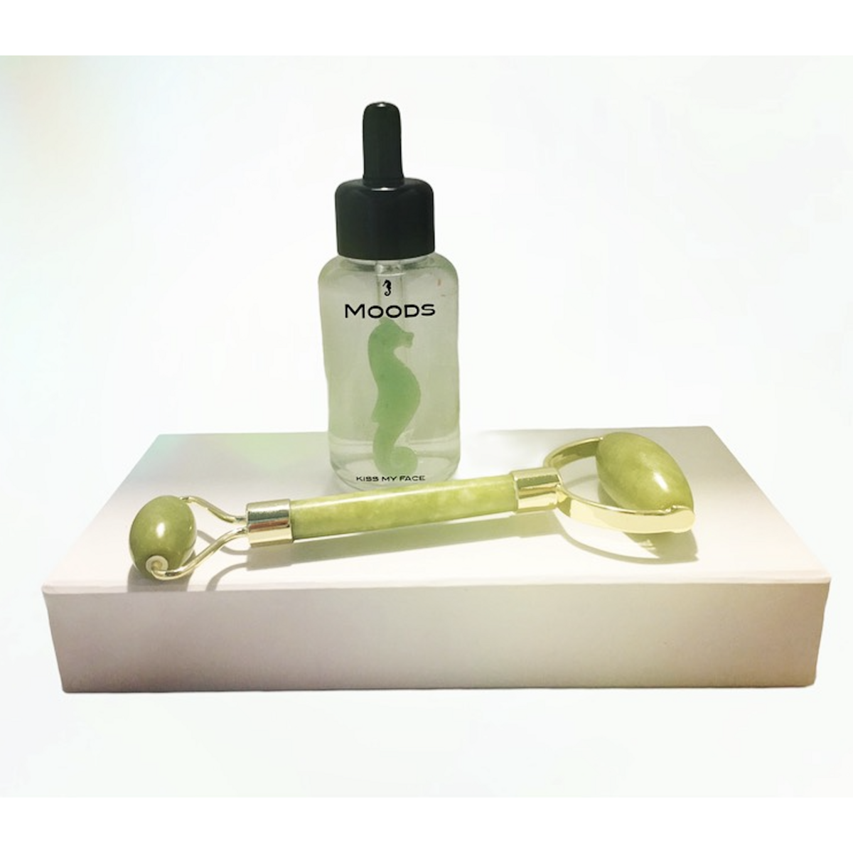 Beauty set Botanical serum and gemstone roller