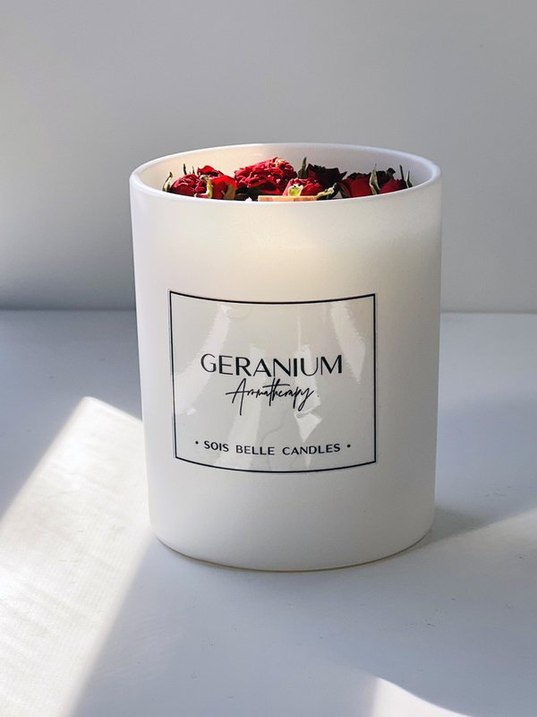 Geranium aromatherapy candle