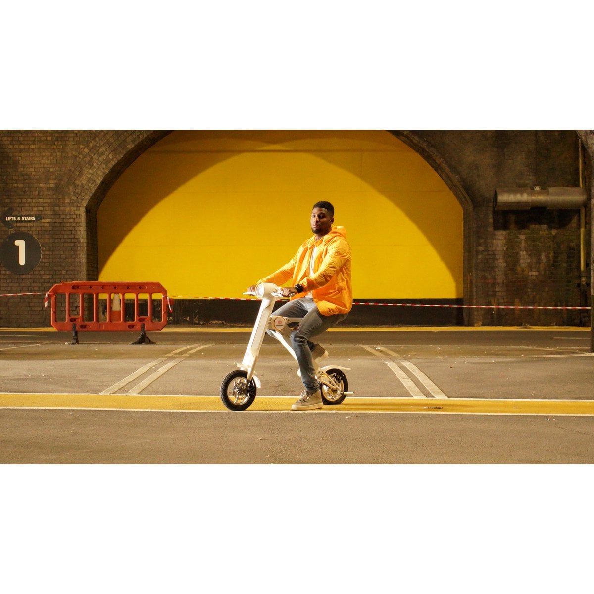 The Official Exclusive Cruzaa E-Scooter Racing White