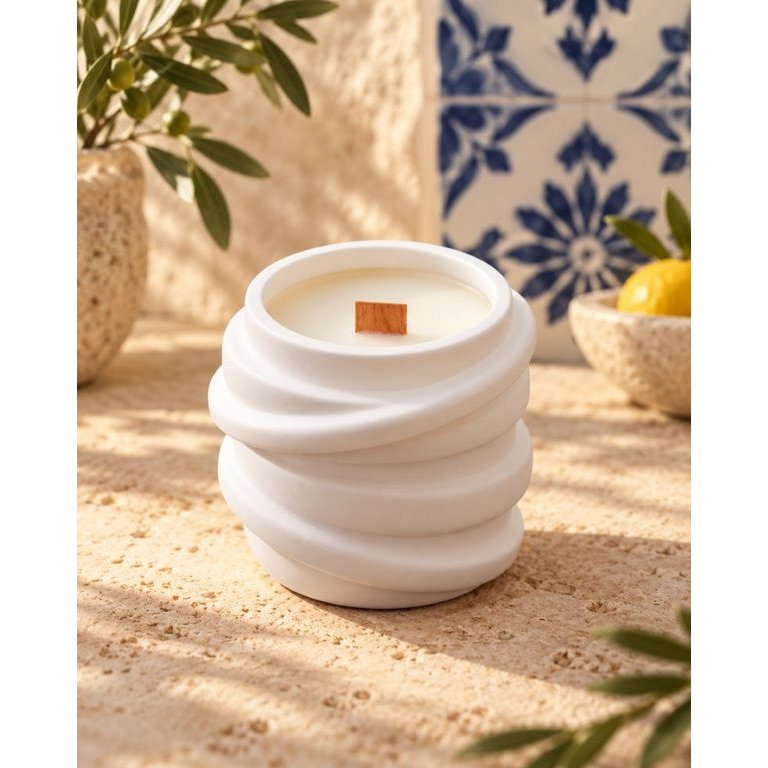 LAVURI TWISTER Candle Vanilla CUP – handgemachte Sojawachskerze