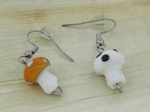 %23284 OW Mushroom earrings
