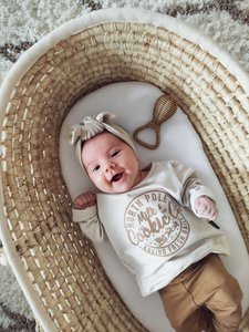 Beige babysweater met kerstprint