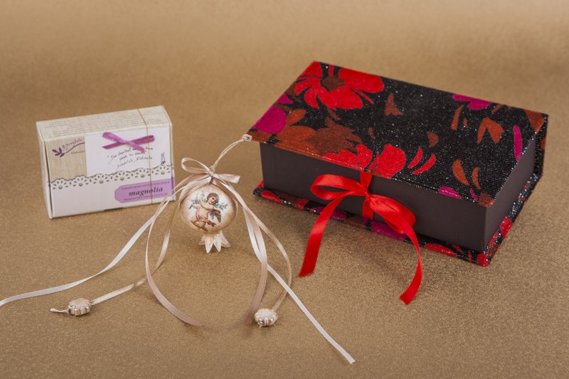 Caja de regalo floral de lujo de jabón: jardín de Navidad