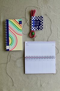 Pepa Lani desk planner SpringFlower & Fruity Poppy flowers