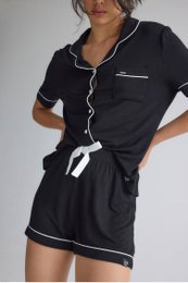 Bambus-Hemd-Shorts-Set in Schwarz