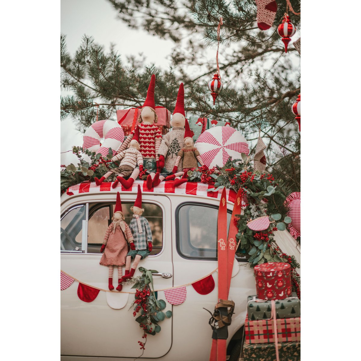 Guirlande de Noël en velours « à carreaux rouges » avec demi-lunes