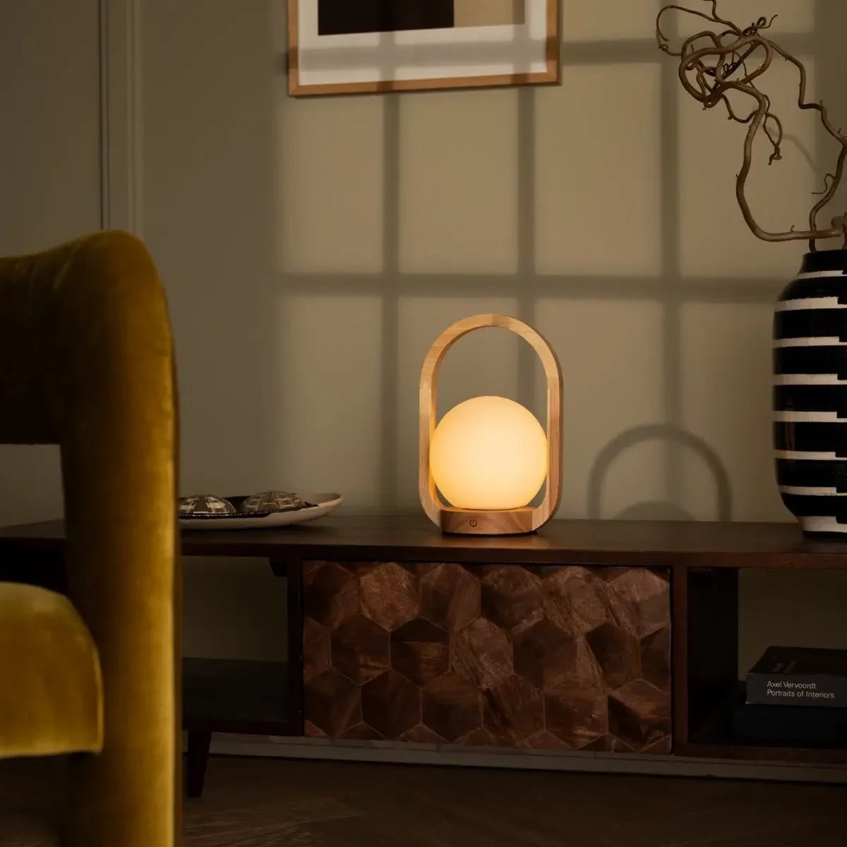 Lampada ricaricabile in legno Skye marrone chiaro