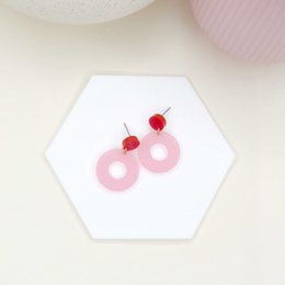 Colorblock Circle stud earrings in red & pink