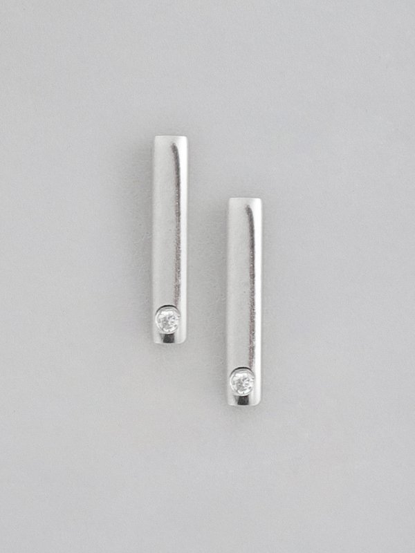 Orecchini a bottone | Accento CZ sterling placcato in rodio | Argento