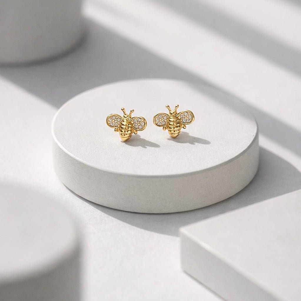 Bee Love – Bijenoorknopjes met zirkonen