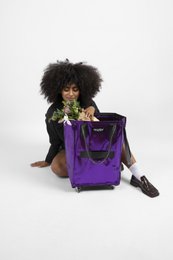 Hulkenbag medium ultraviolet med bygget cover
