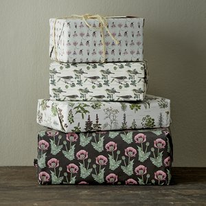 GIFTWRAPPING PAPER - FLOWERS AND HERBS - RECYCLE 4 SHEETS