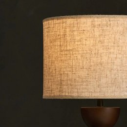 Lampada da tavolo Kai Marrone Scuro