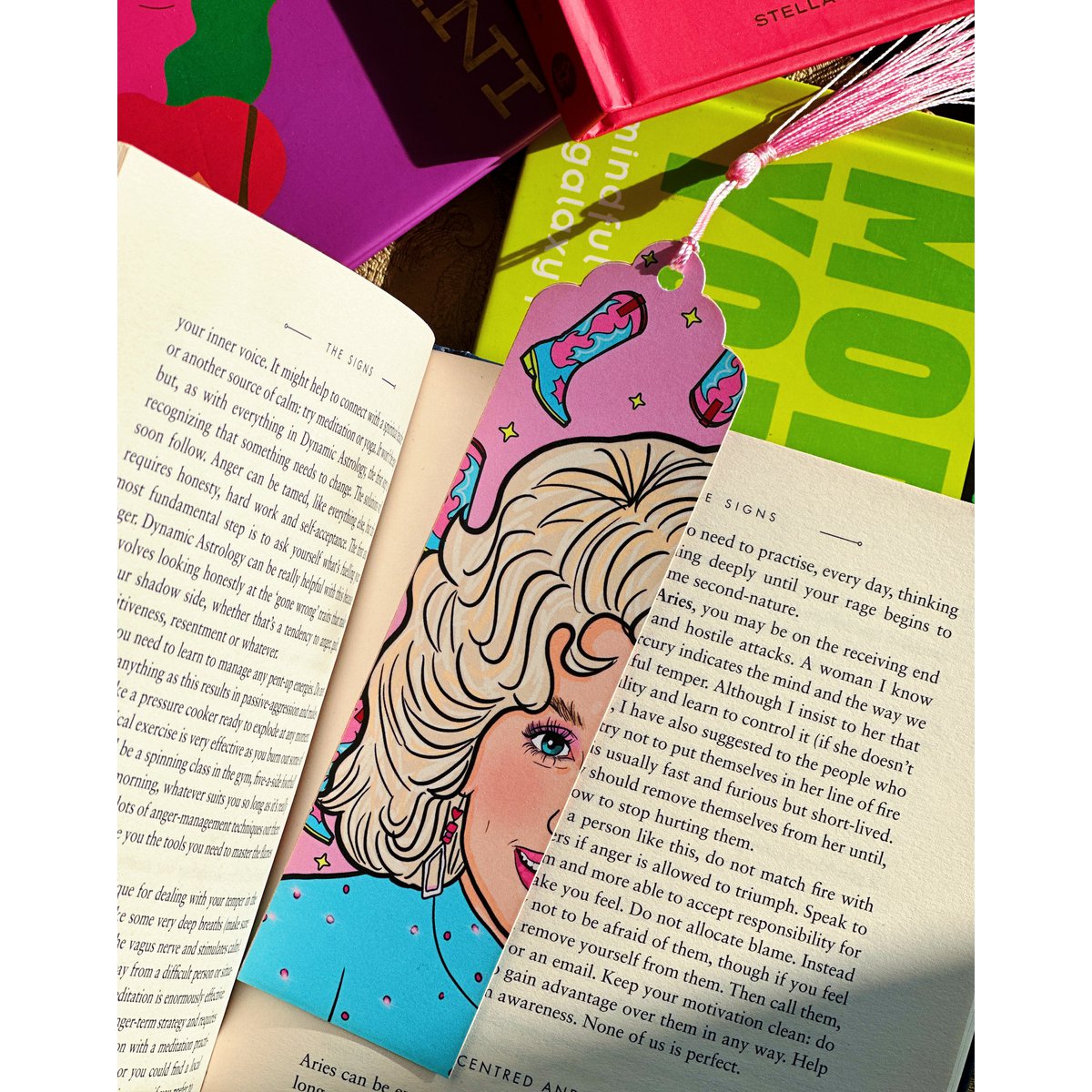 Dolly Bookmark 