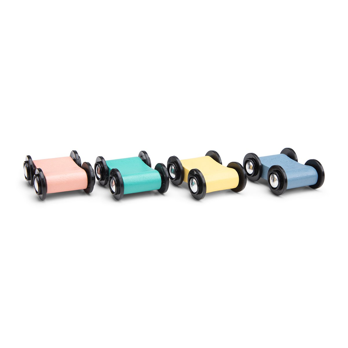 Houten autobaan met 4 auto's