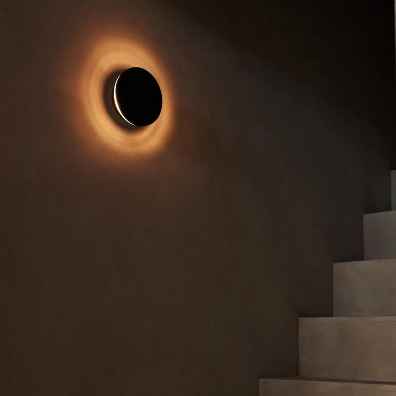 Lou Black Rechargeable Wall Light