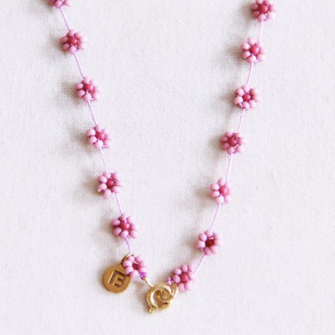 Ketting met madeliefjesbloem - lila