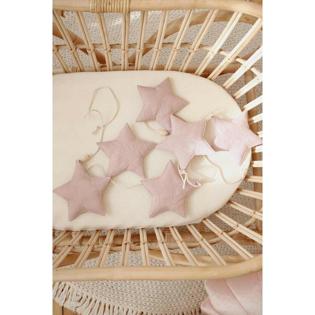 Guirlande en lin "poudre rose" avec étoiles