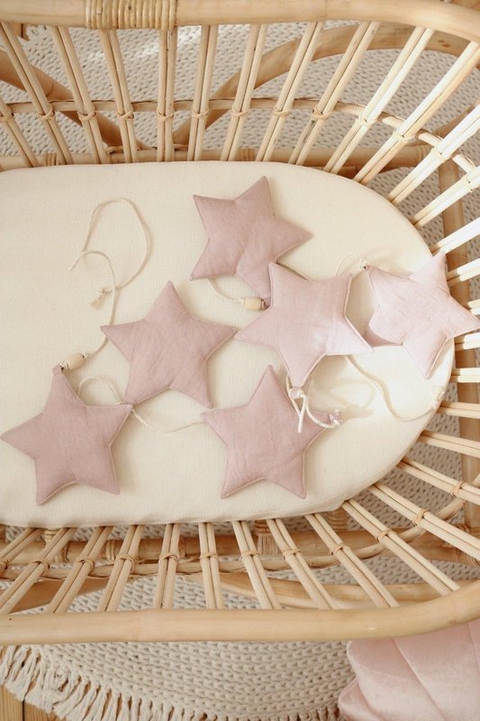 Guirlande en lin "poudre rose" avec étoiles