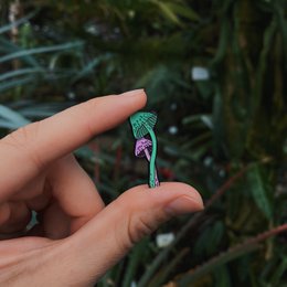 Email Pin "Magic Mushroom"