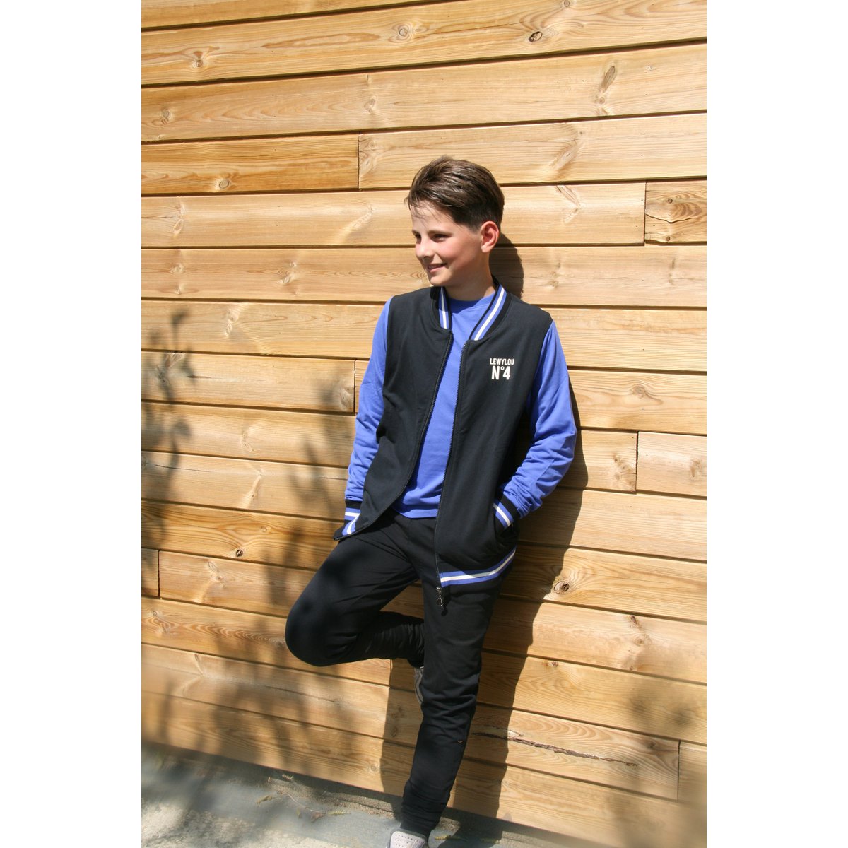 LewyLou NO4 Sweat jacket black with blue sleeves