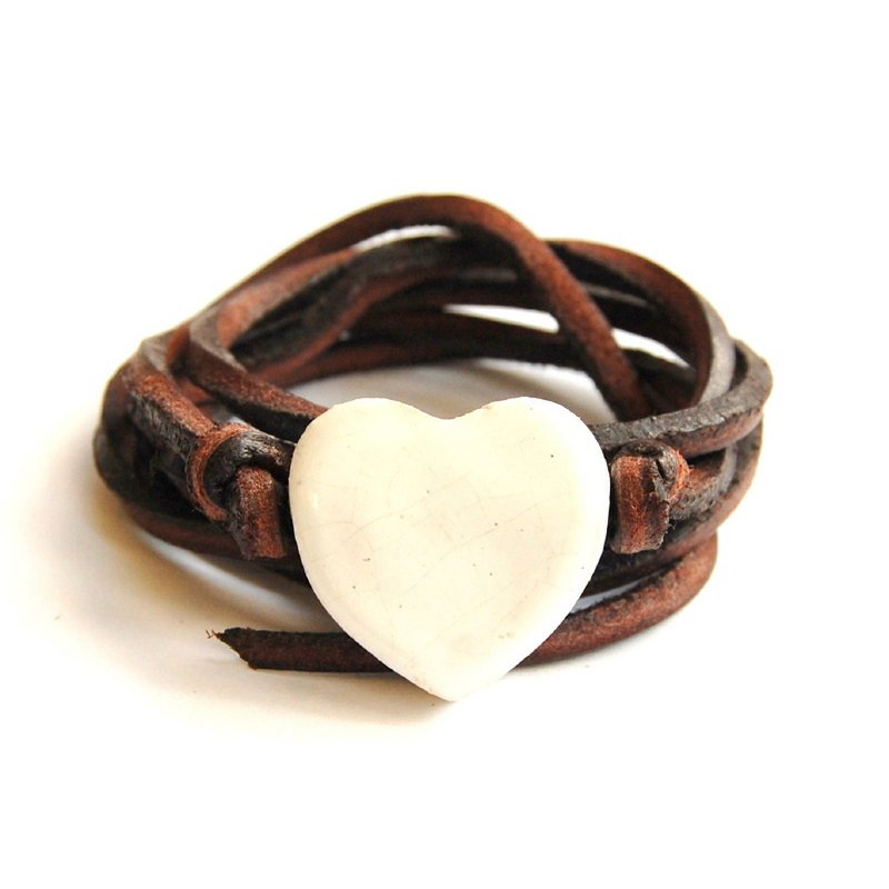 Armband leren veter met wit hart